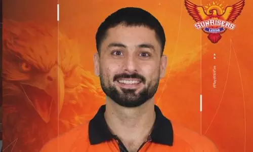 Sunburn: Fans Blow Hot At Sunrisers After Pak Player Picked