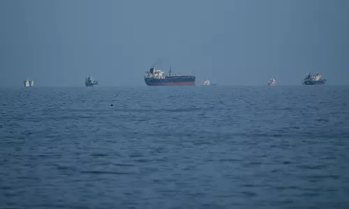 Iran Allows Two India-Flagged LPG Carriers to Cross Hormuz