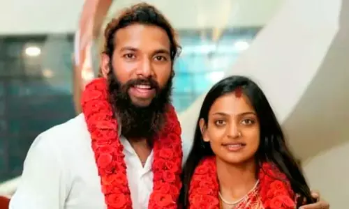 Father Of Kumbh Girl Seeks MP CM’s Intervention To Bring Daughter Back Home