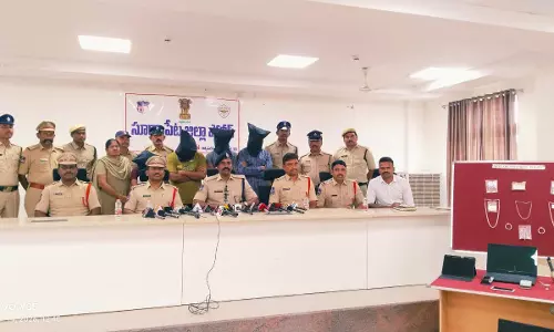 4 Held for Robberies, Booty Worth ₹13 Lakh Recovered in Suryapet