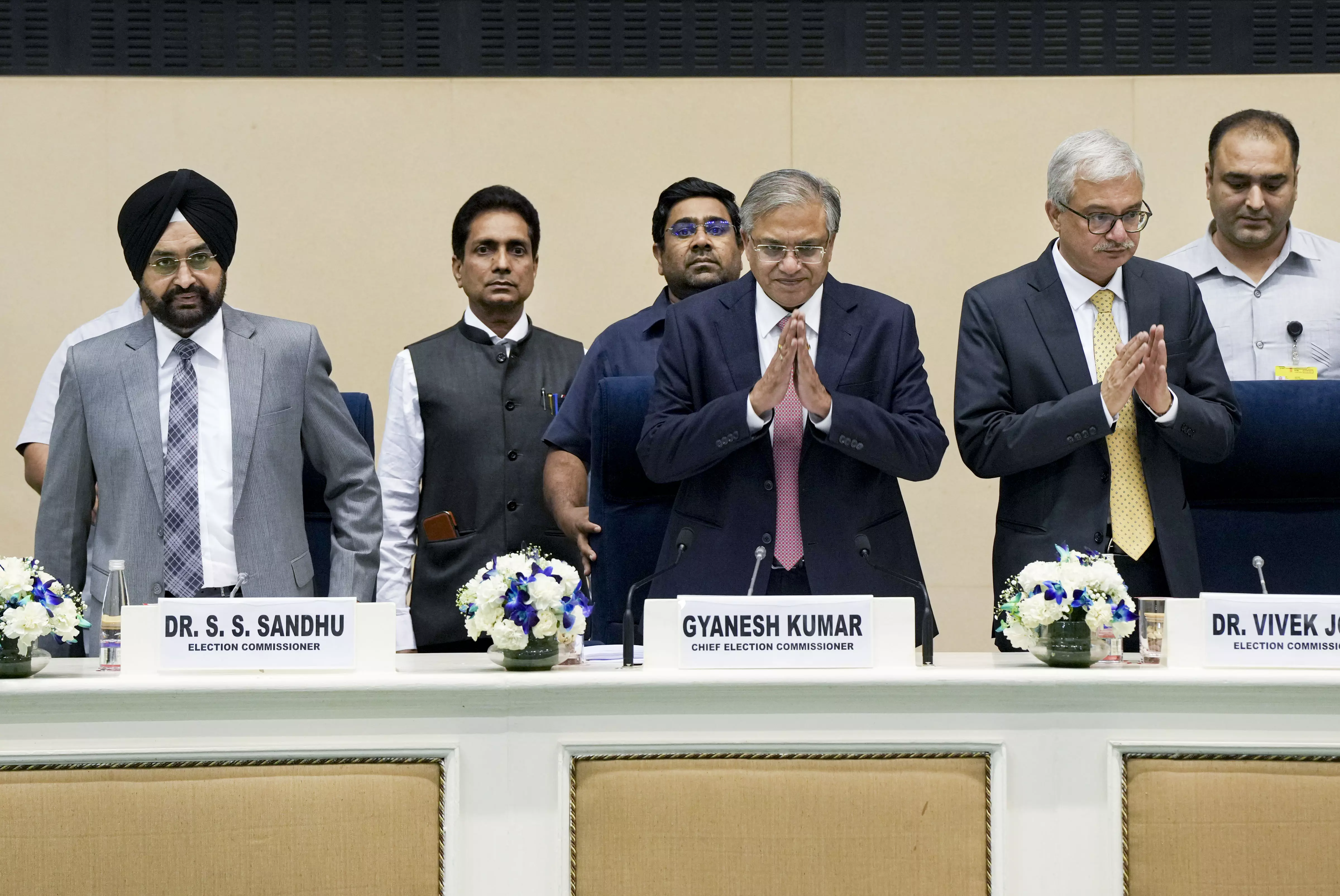 5 CMs Battle To Stay On: Result May 4 5 CMs Battle To Stay On: Result May 4