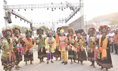 Heritage Walk Highlights Grandeur Of Gooty Fort Utsav