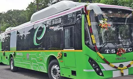Govt Eases Import Rules for E-Bus, E-Truck Makers Until August End Govt Eases Import Rules for E-Bus, E-Truck Makers Until August End