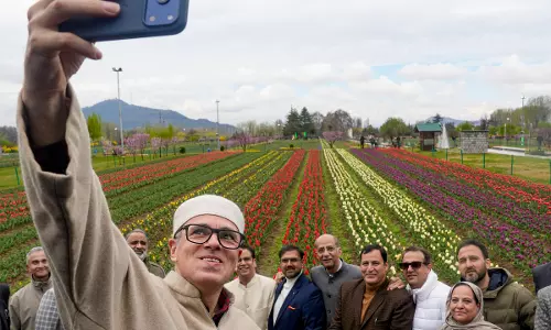 Omar Abdullah Opens Asias Largest Tulip Garden in Srinagar to Visitors