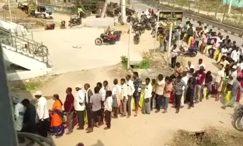 LPG Shortage Triggers Queues, Protests In Warangal, Karimnagar