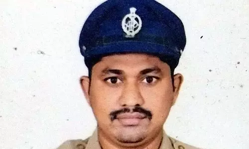 Traffic Cop Rushes Student To Right Exam Centre In Time