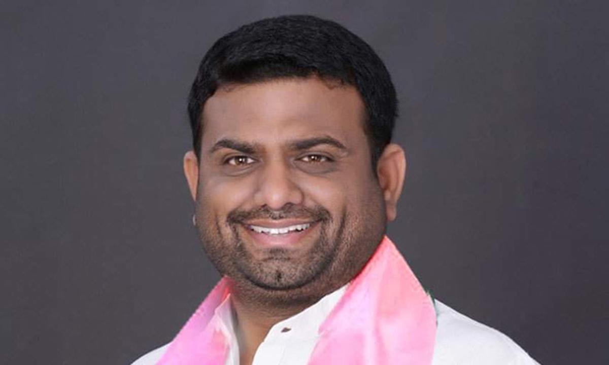 Lohith Raj Reddy BRS Issues Show-Cause Notice to Pilot Rohith Reddy Over Drug Allegations