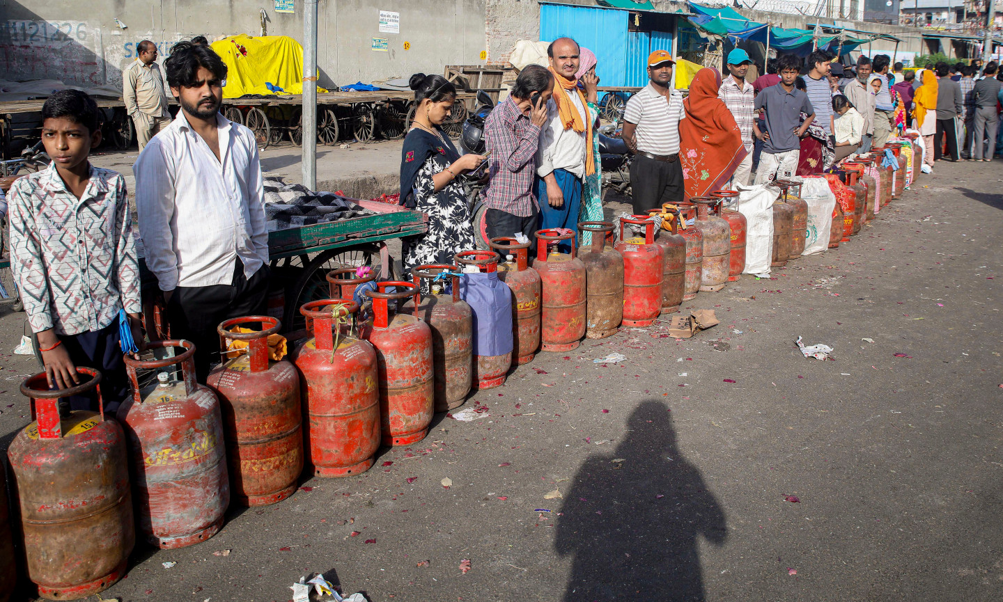 Avoid Panic Booking: IndianOil Appeals to Consumers