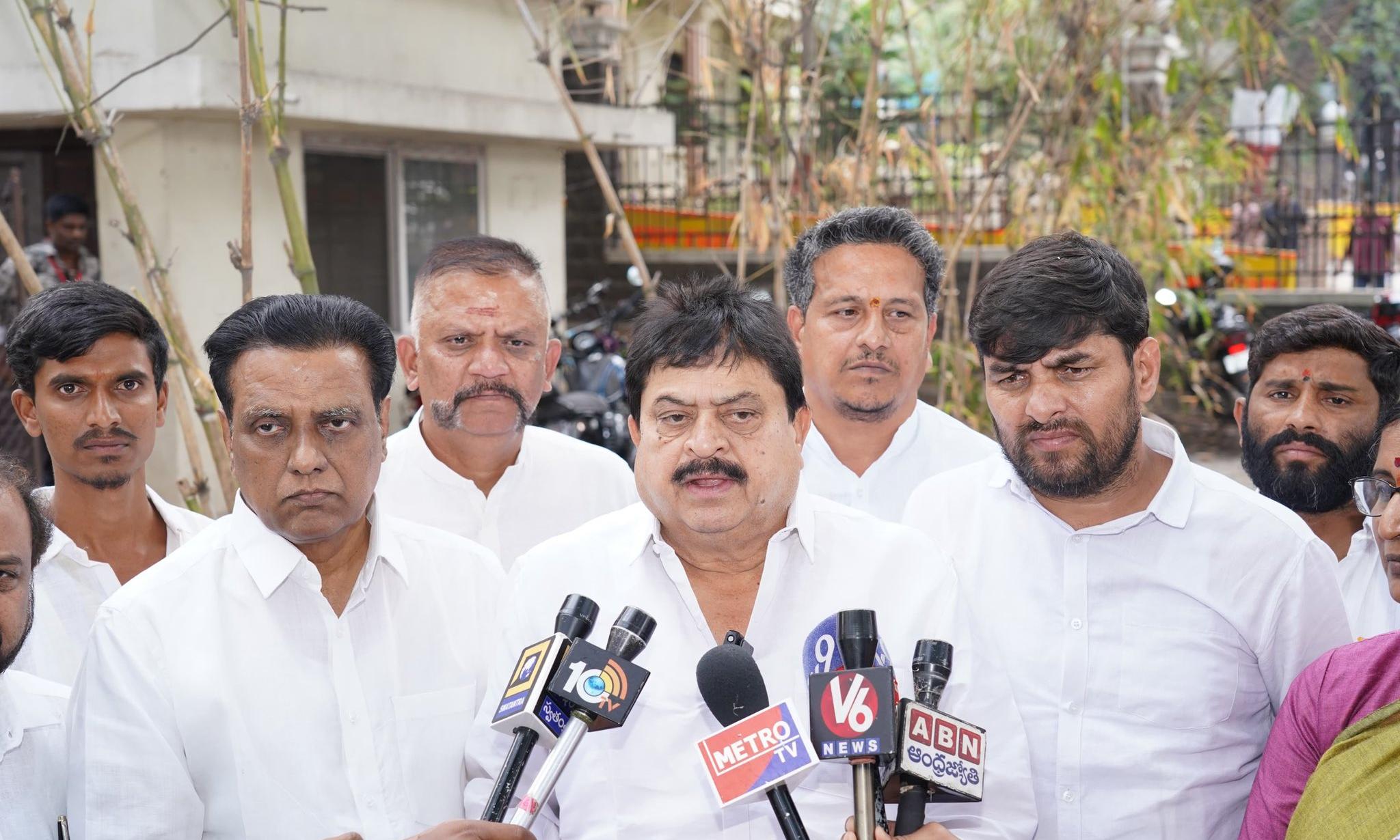 Chanchal Rao Ramchander Rao Slams Congress for Misuse of Police Force Against BJP ...
