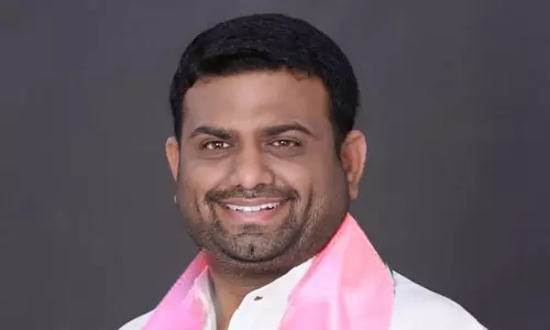 BRS Issues Show-Cause Notice to Pilot Rohith Reddy Over Drug Allegations BRS Issues Show-Cause Notice to Pilot Rohith Reddy Over Drug Allegations