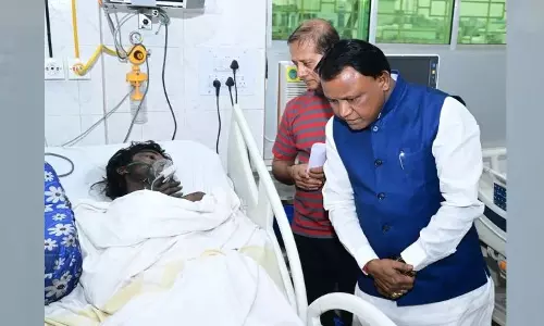 SCB Medical College Fire Tragedy: CM Majhi Suspends Four Officials Over Negligence