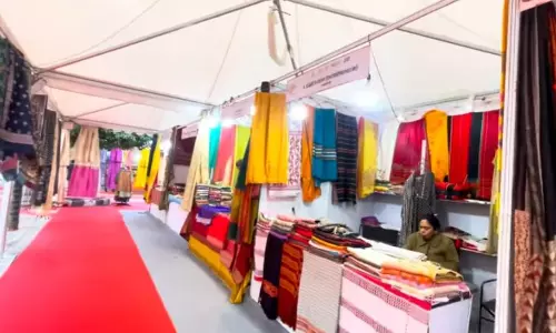 Gandhi Bunakar Mela As To Boost Handloom Sector