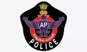 Woman Posing as DSP Swindles ₹40.50 Lakh