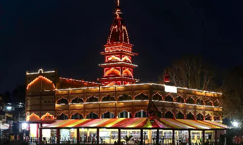 Devotees Mark Chaitra Navratri with Prayers Across India