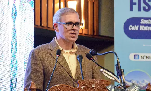 Omar Abdullah Backs Didi Amid WB Transfer Row Omar Abdullah Backs Didi Amid WB Transfer Row