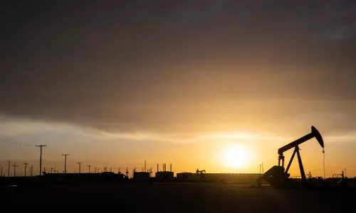 Indian Refiners Look to Buy Iranian Oil After US Eases Sanctions Indian Refiners Look to Buy Iranian Oil After US Eases Sanctions