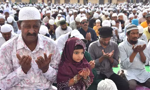 Hyderabad: Id ul Fitr Celebrations Highlight Unity in City