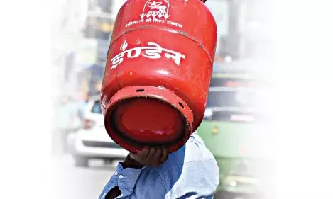 LPG Price Soars, Kerosene Stoves Are Back LPG Price Soars, Kerosene Stoves Are Back