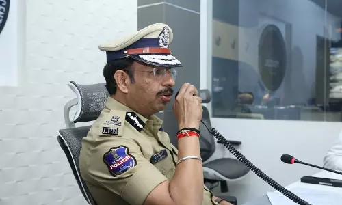 Sajjanar Cautions Girls Against Cyber Blackmail