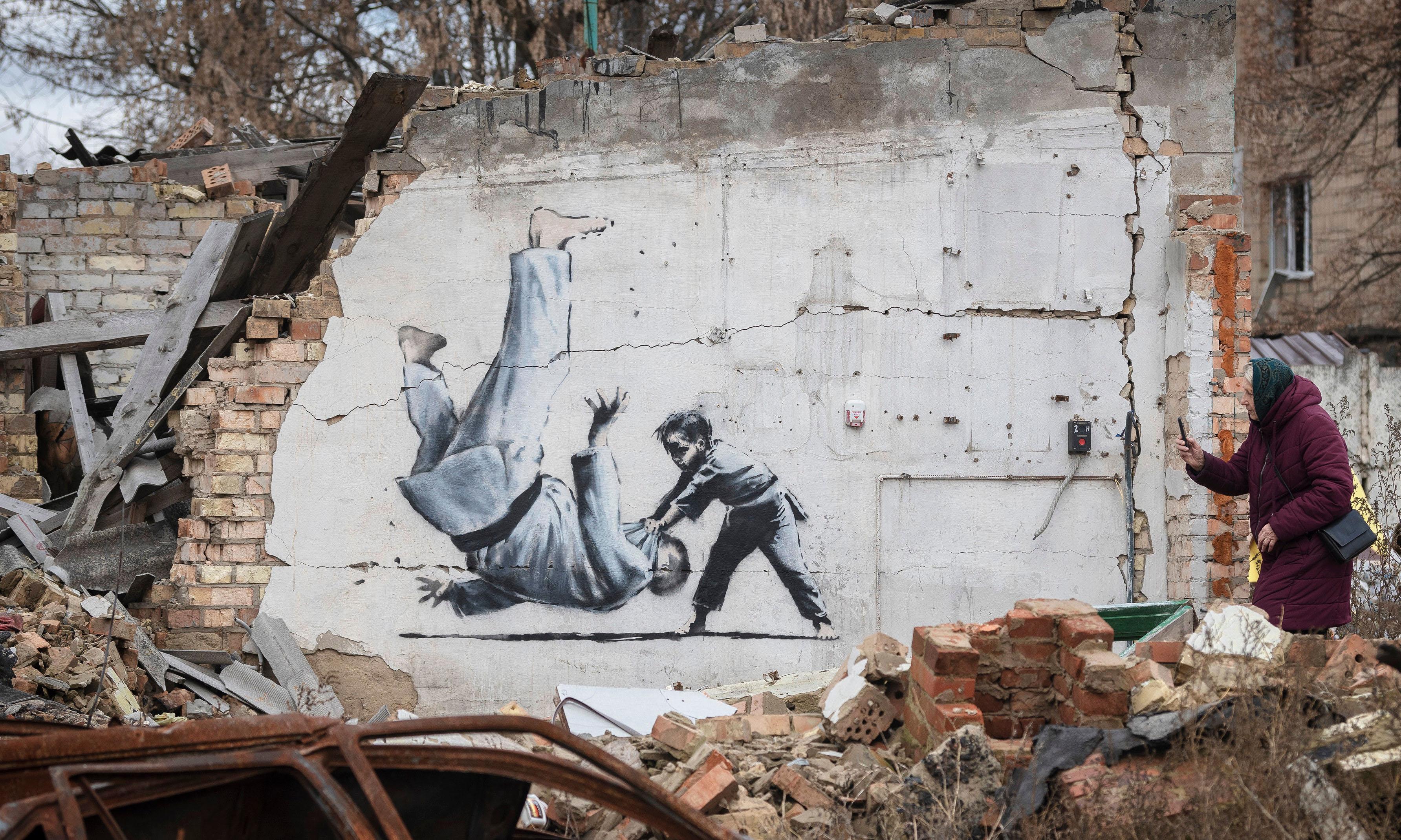 Media Claims to Unmask Banksy Again, Sparking Fan Anger but Not Dealer Concern