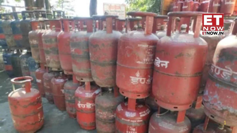 Gas Cylinder Mania Grips Social Media Amid West Asia War Chaos