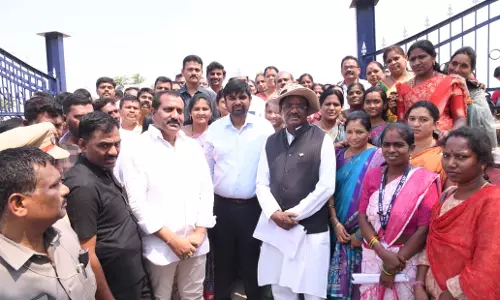 Vivek Lays Stone For Mini Tank Bund Worth ₹2.31 Cr