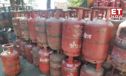 Gas Cylinder Mania Grips Social Media Amid West Asia War Chaos