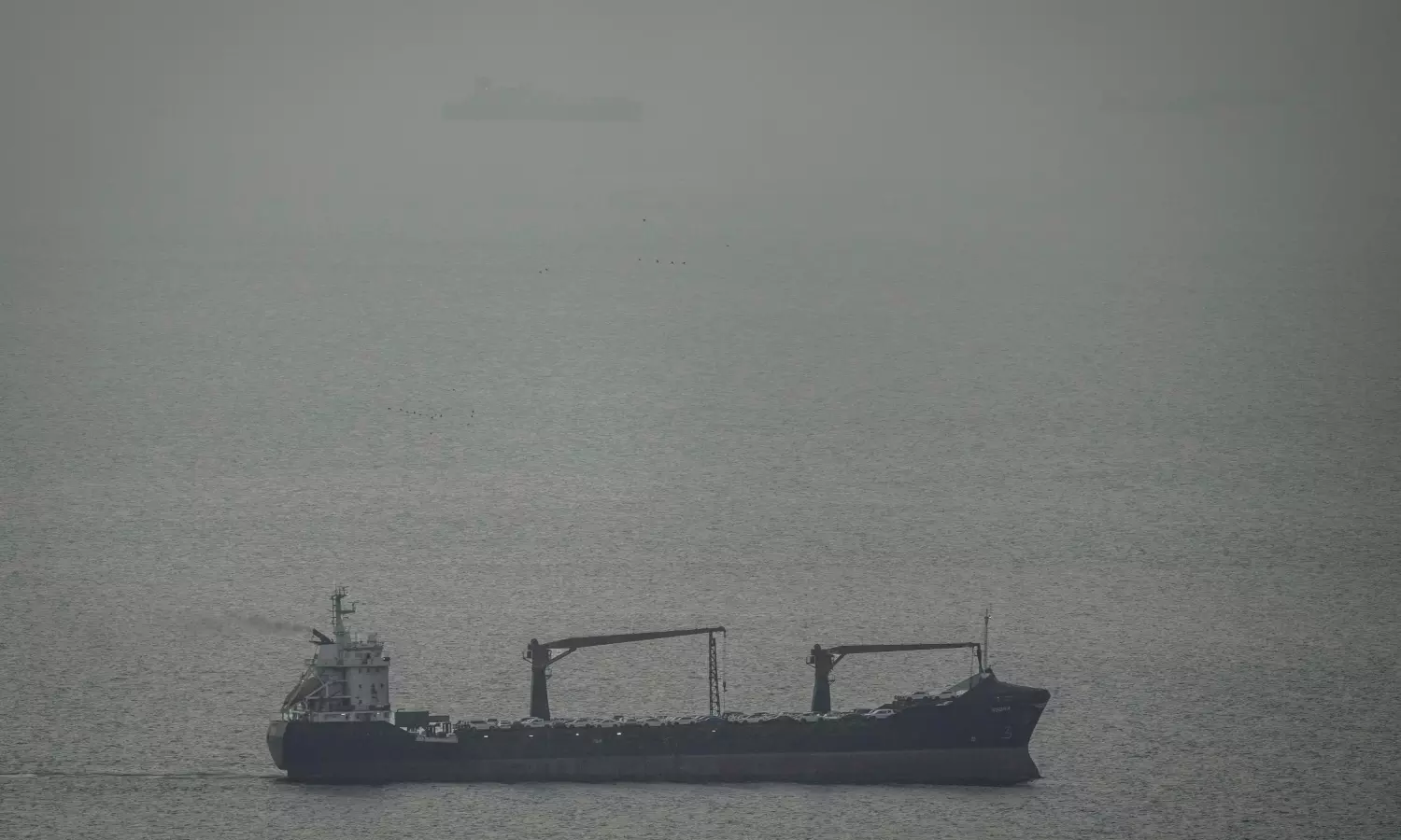 Iran Threatens to Close Strait of Hormuz Over Trump Ultimatum