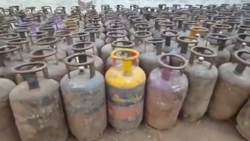 LPG Consumers Allege Diversion Of Cylinders, Stage Protest