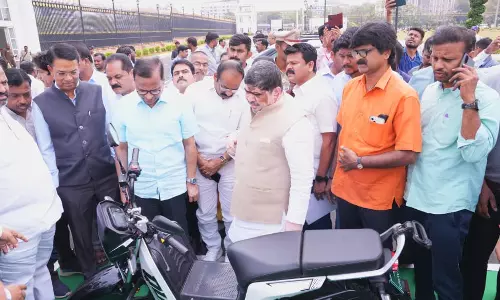 Telangana Launches India’s 1st State-negotiated EV Discount for Govt Staff