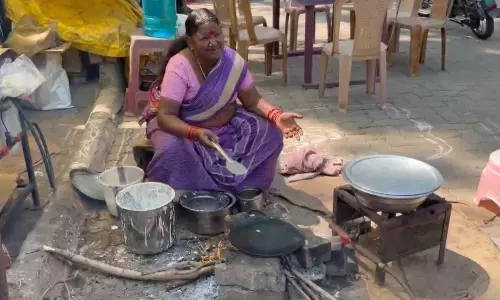 Gas Shortage Slows Food Service To Pilgrims At Private Outlets In Tirumala