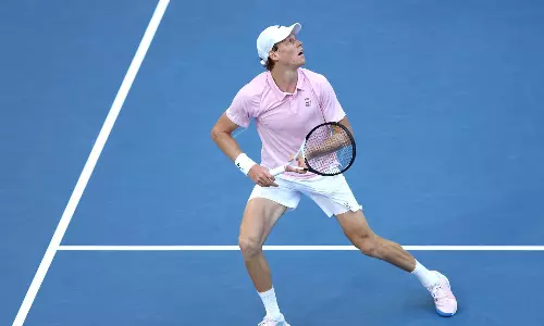 Sinner Powers Past Michelsen to Reach Miami Open Quarterfinals