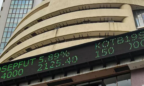 Stock Markets Rally in Early Trade on Slump in Oil Prices