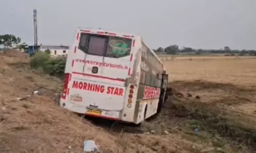 Tyre Burst Sends Bus Off Highway Near Nandyal; 10 Injured