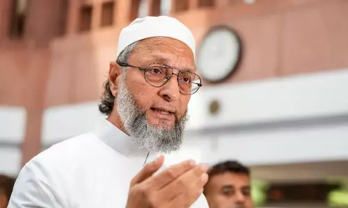 Asad Backs AIUDF in Assam Asad Backs AIUDF in Assam