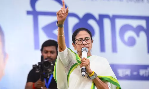 BJP Will Lose Power Nationally if it Targets Bengal: Mamata Banerjee BJP Will Lose Power Nationally if it Targets Bengal: Mamata Banerjee