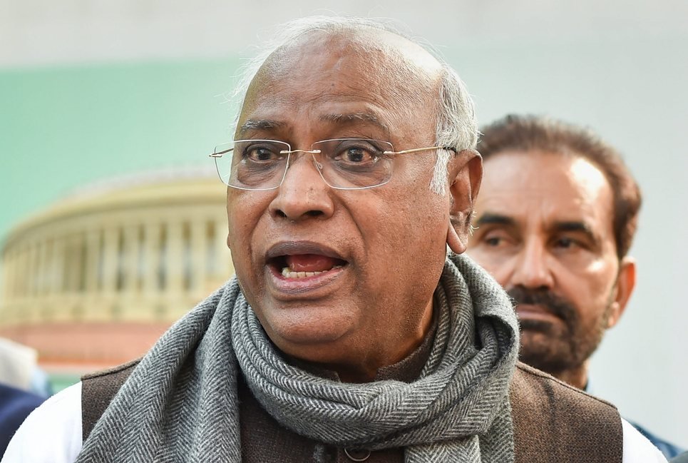 Congress president Kharge Announces Cong's' 5 Guarantees' For Assam