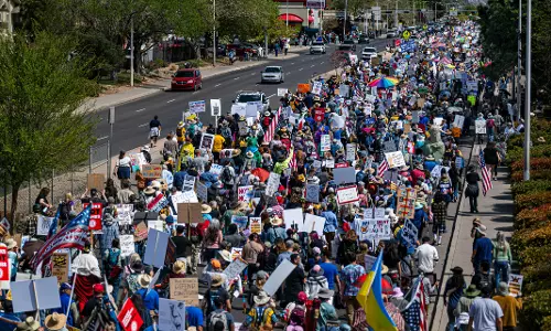 ‘No Kings’ Protests Erupt Across US, Europe Against Trump ‘No Kings’ Protests Erupt Across US, Europe Against Trump