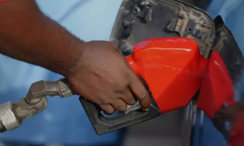 Incentivise Local Officials to Reduce Petrol Use Through Last-Mile Connectivity