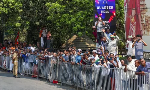 Smoke From Amplifier Causes Brief Scare at Modi Rally Venue in Palakkad Smoke From Amplifier Causes Brief Scare at Modi Rally Venue in Palakkad
