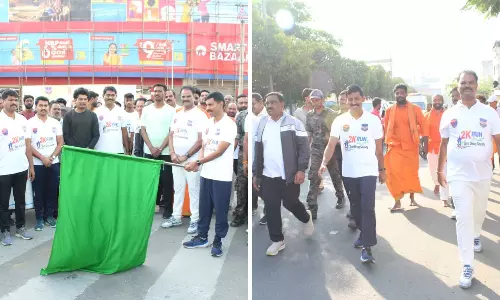 Nizamabad CP Warns of Strict Action on Drugs During Launch of 2K run