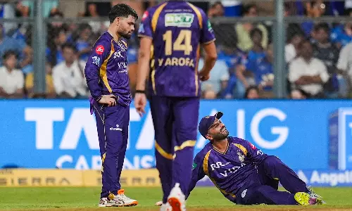 IPL 2026: Ajinkya Rahane Limps Off The Field in MI-KKR Clash IPL 2026: Ajinkya Rahane Limps Off The Field in MI-KKR Clash