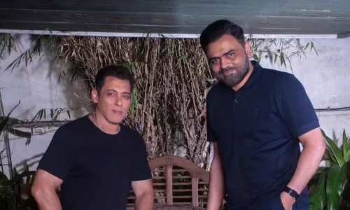 Salman Khan Shares Pics with Vamshi Paidipally; Big Leap for Telugu Director