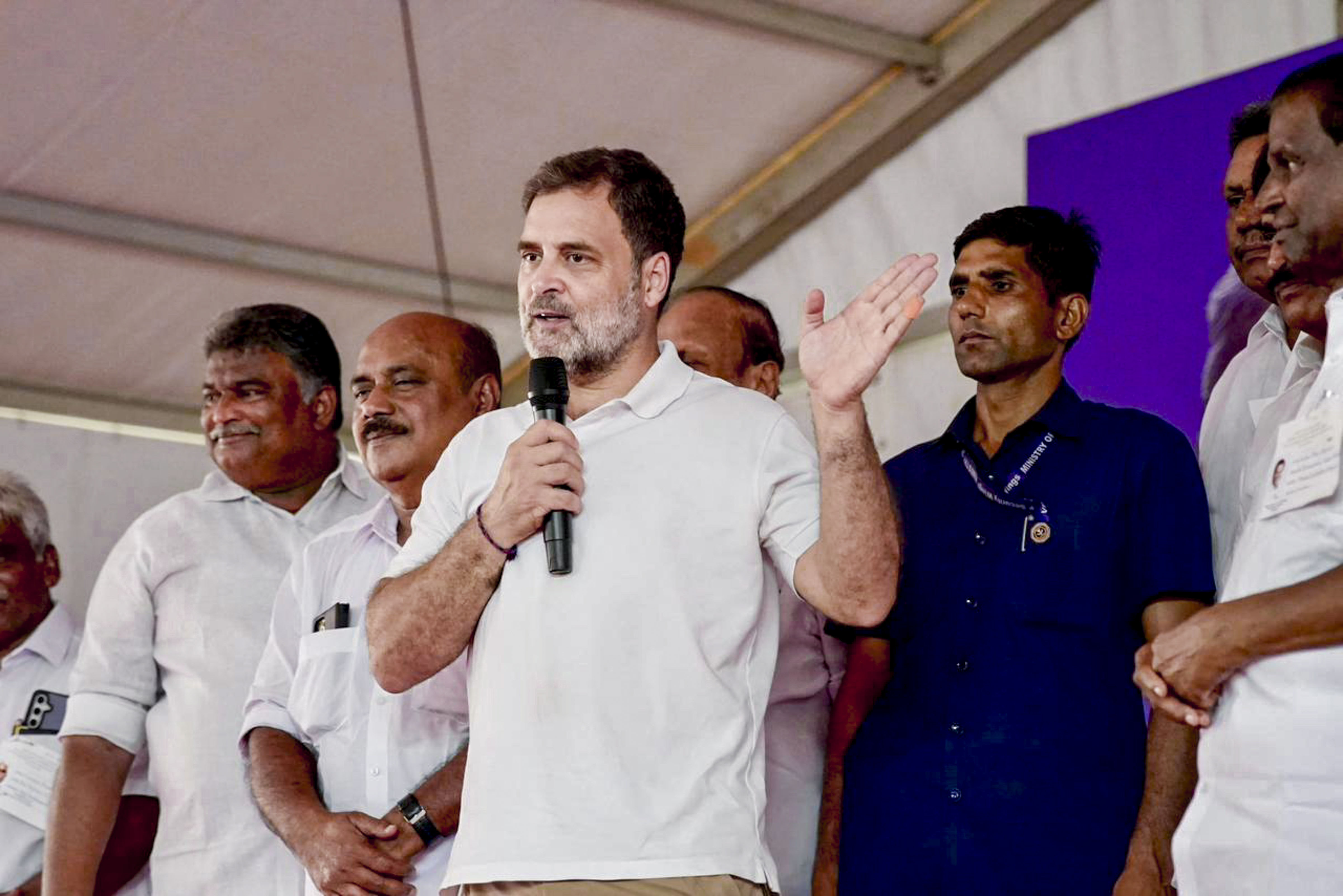 Rahul Gandhi Alleges Modi Wants LDF to Win Elections in Keralam
