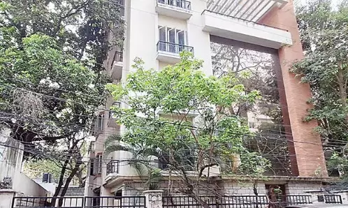 Jaya’s House Briefly Sealed Over Property Tax Dues