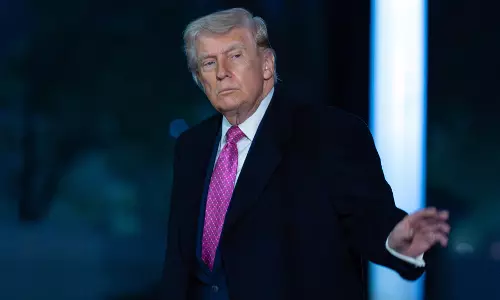 Trump Signals He May End Iran War Without Reopening Hormuz