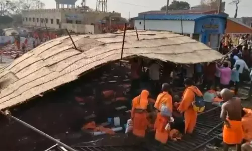 13 Devotees Injured as Shed Collapses at Kondagattu Temple 13 Devotees Injured as Shed Collapses at Kondagattu Temple