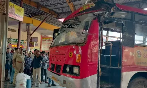Toddler Killed, Four Injured As KSRTC Bus Rams Platform In Haveri