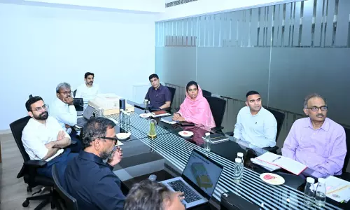 Lokesh for Strict Monitoring of Mid-Day Meals, Pushes for Digital Learning