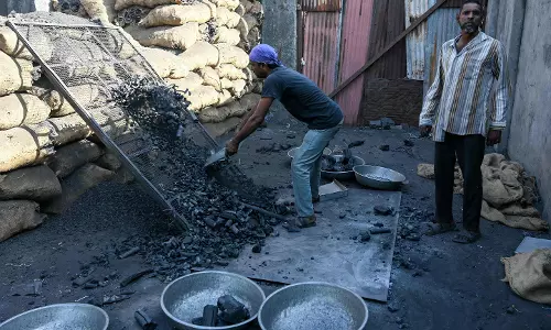 India’s Coal Reliance Shields Power Supply Amid Energy Crisis